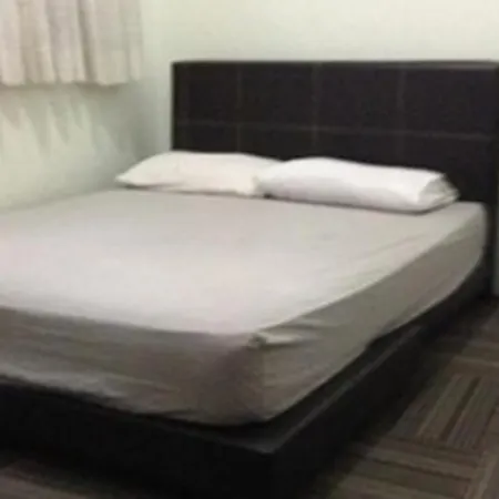 Le Village Guest House
